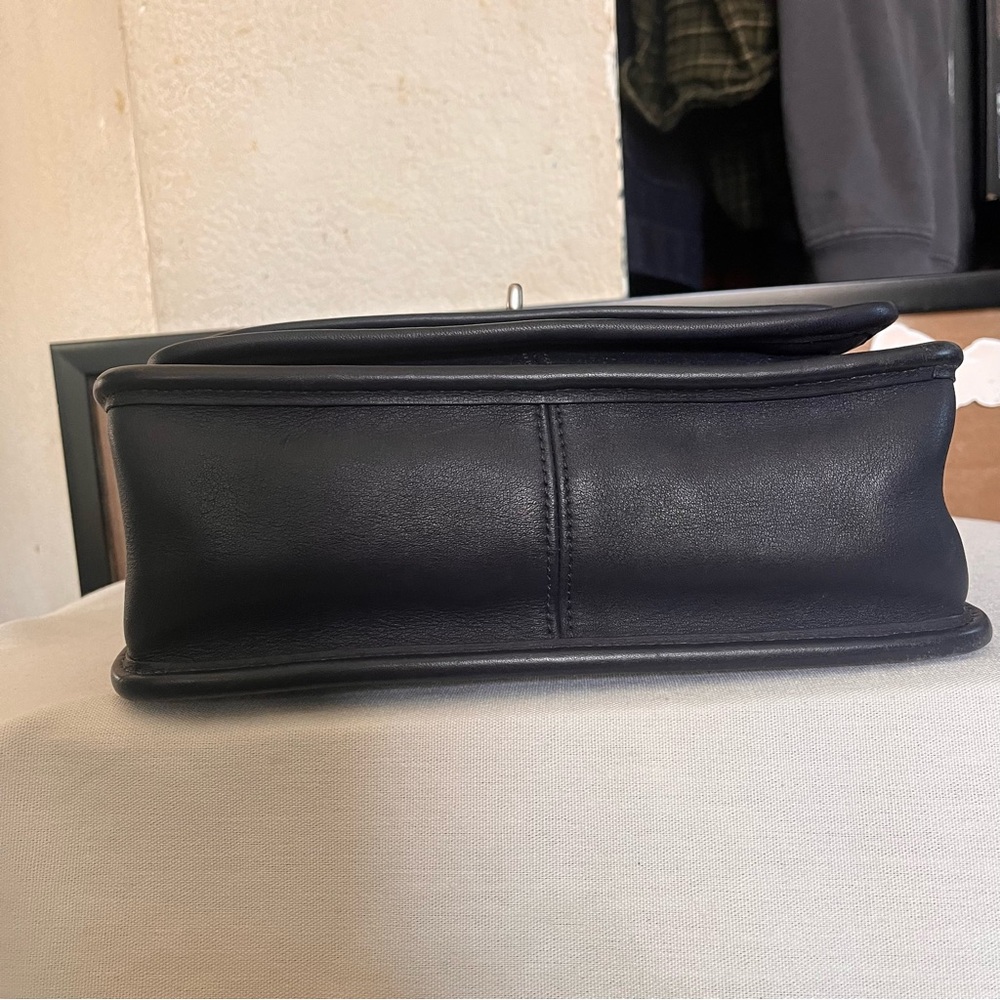 Coach Rambler Turnlock Bag 9061 - Picture 7 of 10
